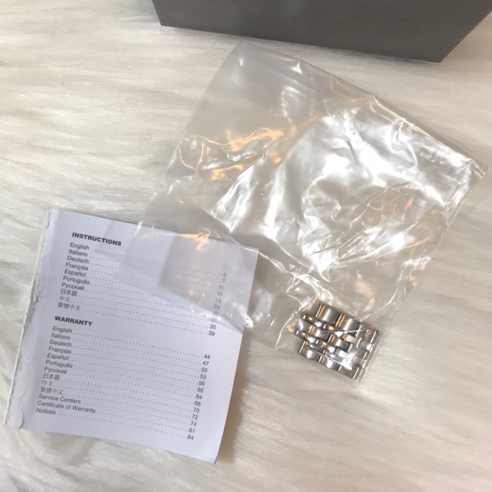 Michael Kors Rhinestone Watch - Picture 3 of 6
